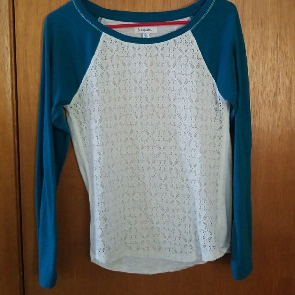 Lace front white and teal 3/4 length sleeves